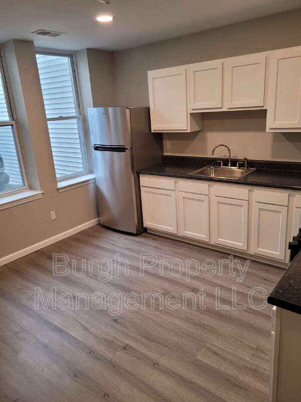 Photo - 118 W 8th Ave Unidad 2A