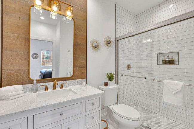 Photo - 3452 N Clark St Unit ID1255737P
