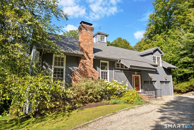 84 Gunn Hill Rd