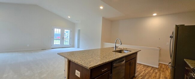 Photo - 107 Alabaster Ln