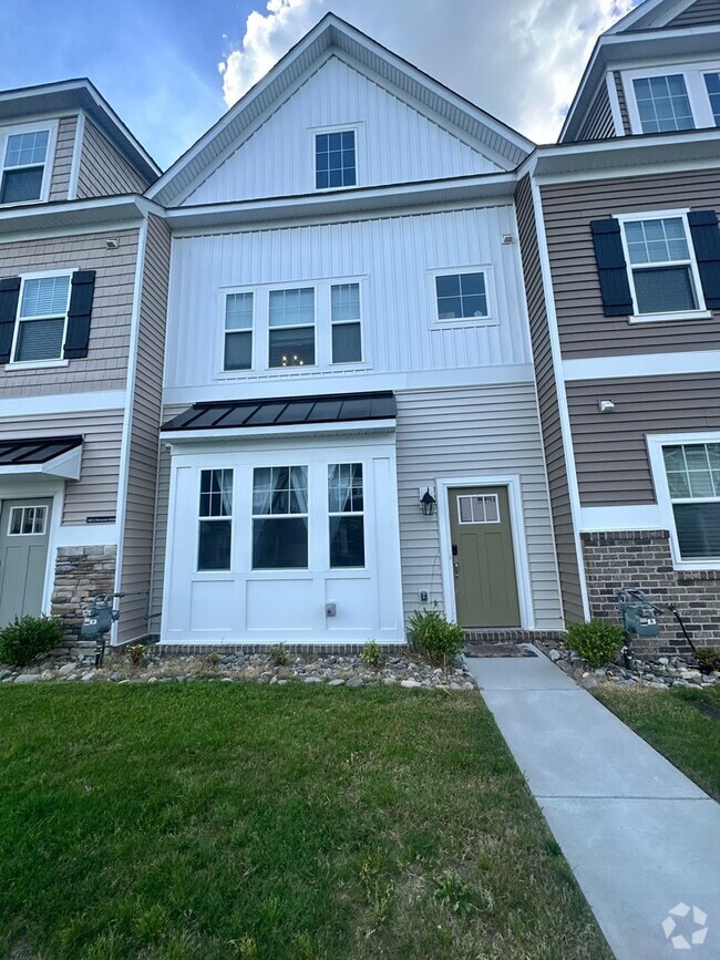 Building Photo - New construction 3 bedroom, 3.5 bathroom c... Rental