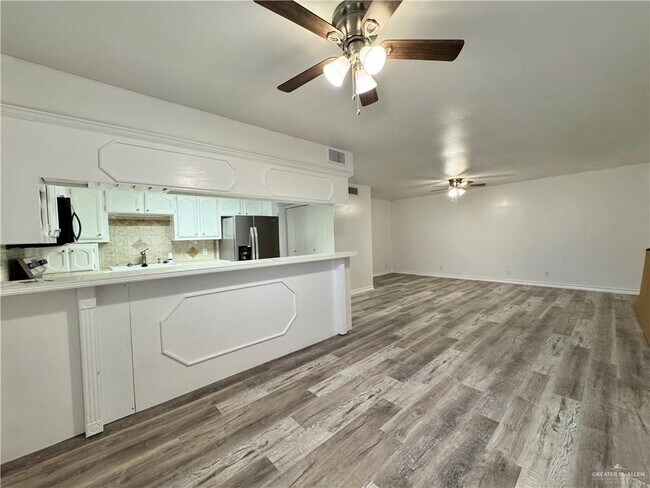 Photo - 18 Highland Park Ave