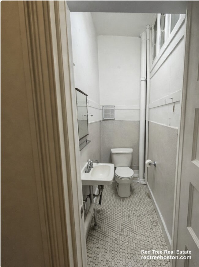 Photo - 11 Euston St Unit 2