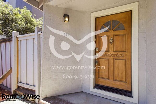 Photo - 10 Arch St