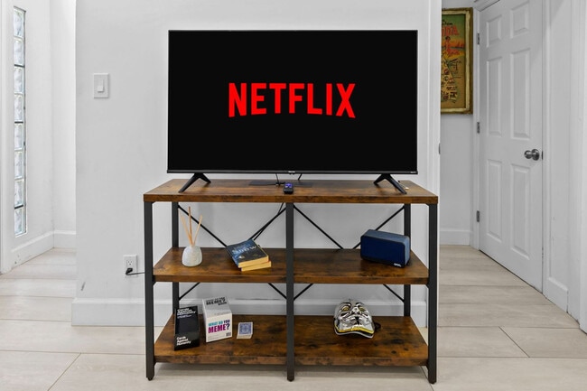 Photo - 1862 6th St Unidad SI ID1494632P