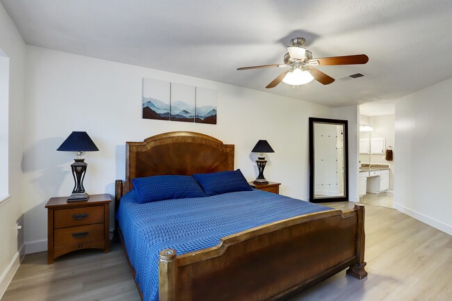 Photo - 6819 Yardley Dr