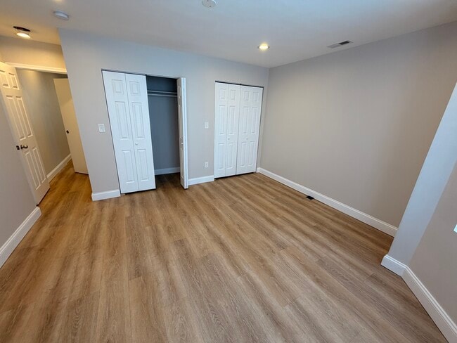 Photo - 4646 York Rd Unit 3