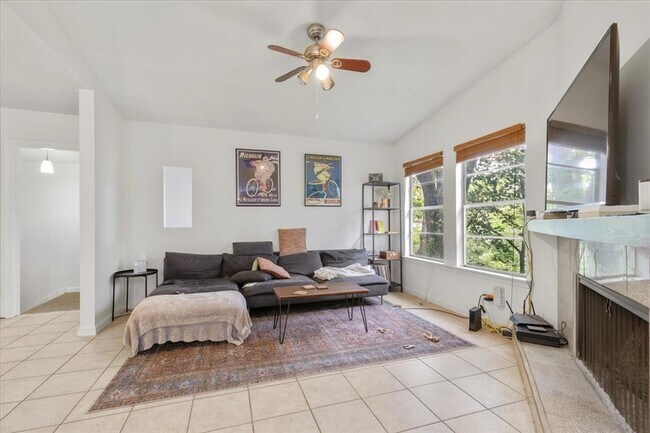 Photo - 6307B Shadow Valley Dr
