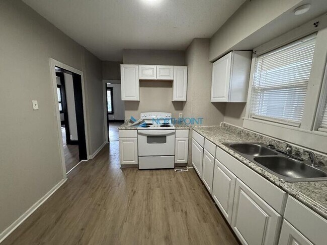 Photo - 4007 Bellefontaine Ave