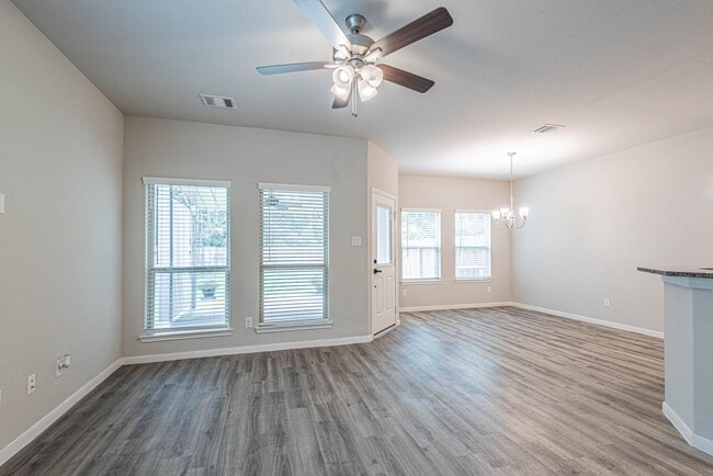 Photo - 165 Camelot Pl Ct