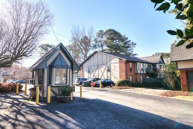 Secured entrance gate - 6851 Roswell Rd Unit H11
