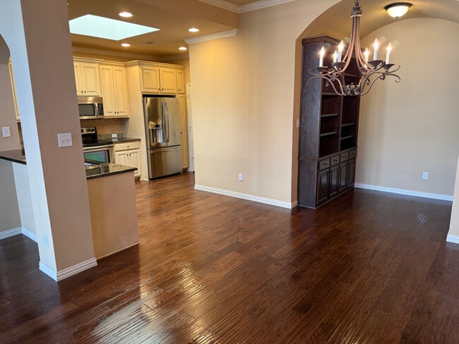 Photo - 5683 Hummingbird Ln