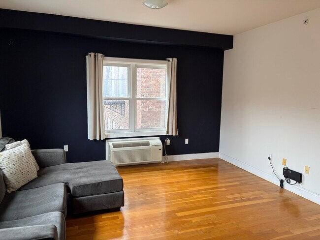 Photo - 5501 Hudson Ave Unit 401