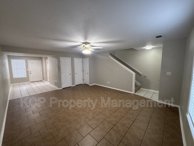 Photo - 1115 Farley Cir