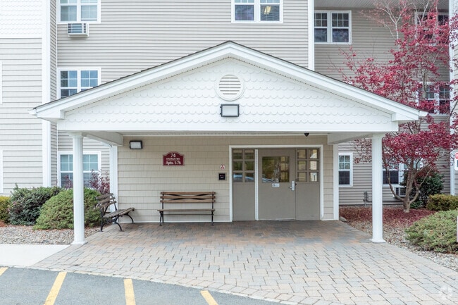 Photo - Regency Manor