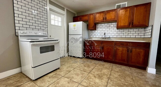Photo - 799 E Buffalo St