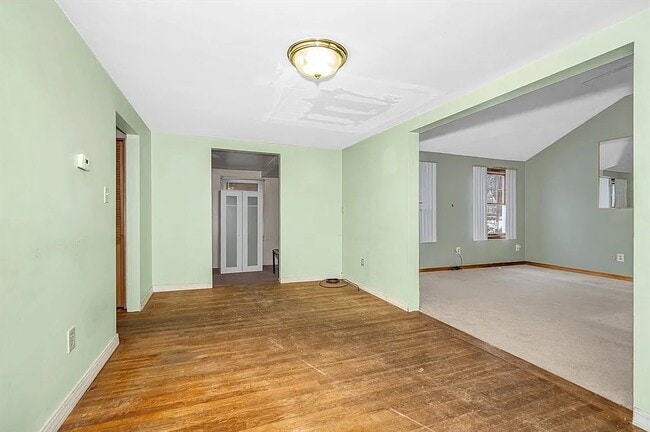 Photo - 126 Groton Rd