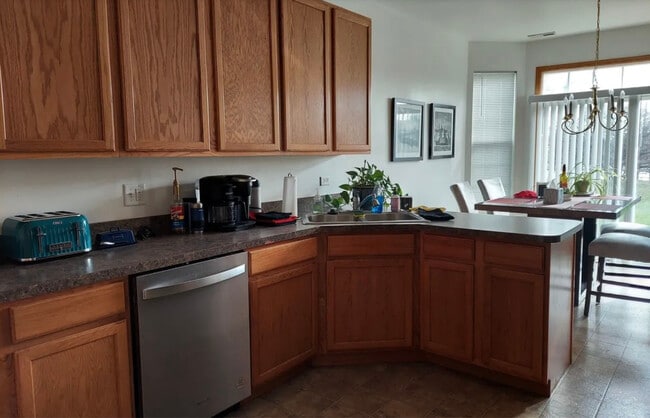 Photo - 1455 Millbrook Dr