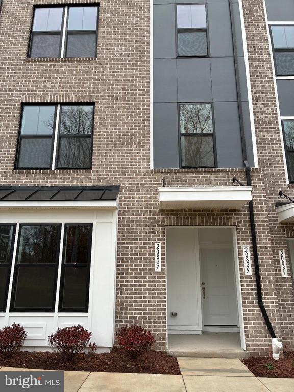 Photo - 20827 Cloongee Ter