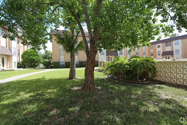 Photo - Jefferson Square Apartments