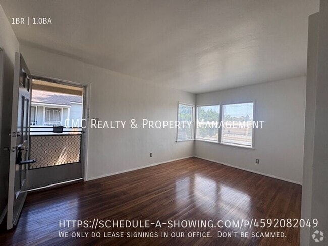 Building Photo - 4841 1/2 Clark Ave- Rental