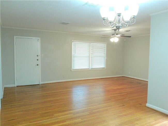 522 Pasadena Pl