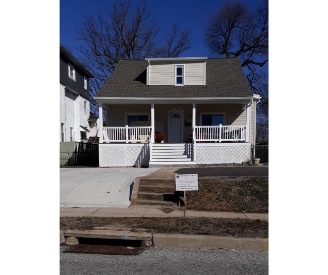 Building Photo - 3818 W Cold Spring Ln Unit 11 Available $600 11 - Basement