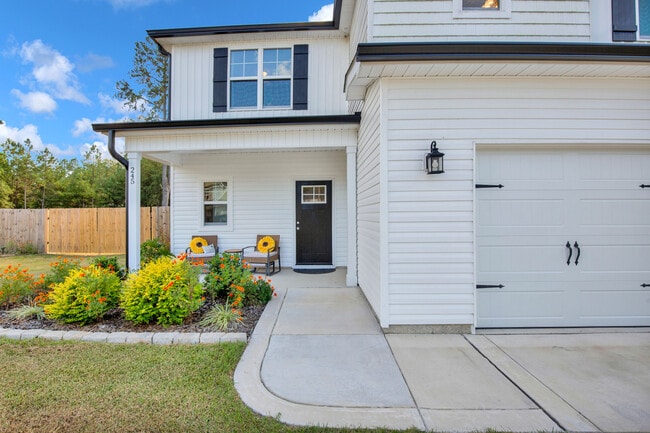 Photo - 245 Lonesome Glory Dr