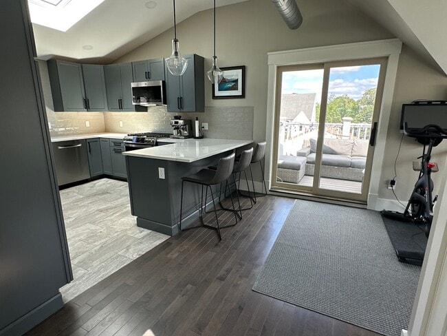 Photo - 20 Somerset St Unit 3