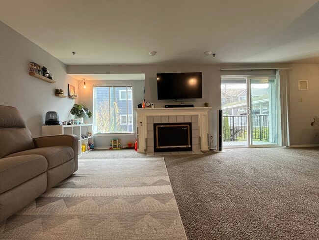 Photo - 12530 109th Ct NE Unit F204