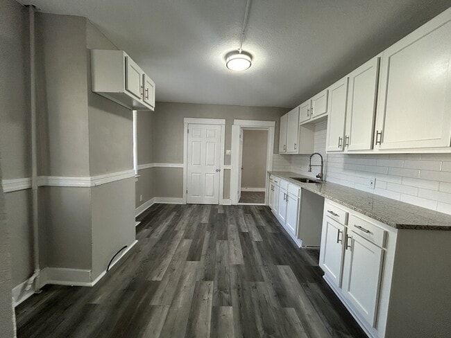 111 N Denver Ave