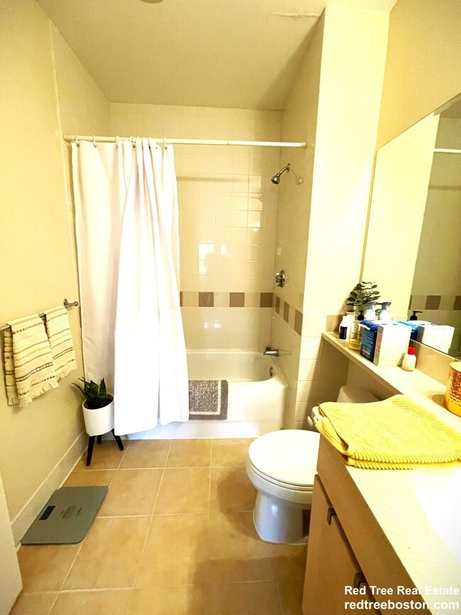 Photo - 3 Repton Cir Unit 3