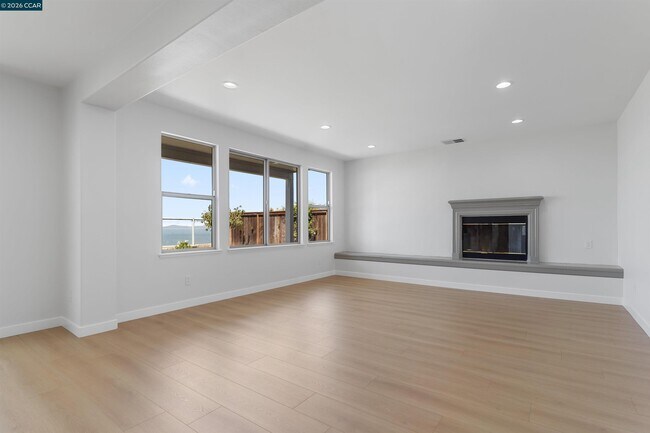 Photo - 1105 Rock Harbor Point