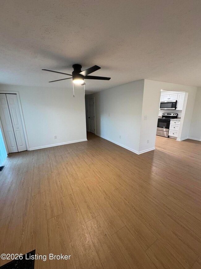 Photo - 6605 Vandre Ave