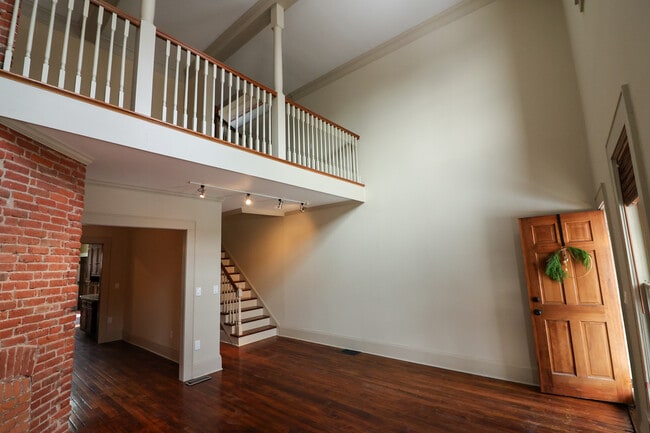 Photo - 1782 W 28th St