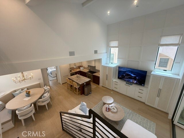 Photo - 428 1/2-422 Fernleaf Ave