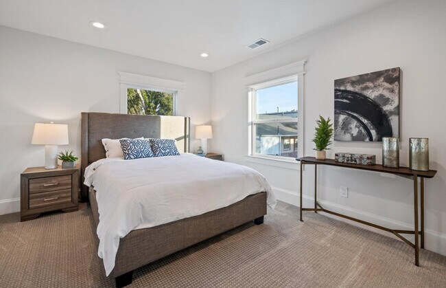 Photo - 1807 Martin Luther King Jr Way Unit SI ID1512975P