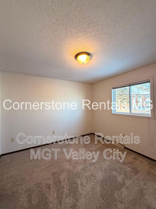 Photo - 1063 5th Ave NW