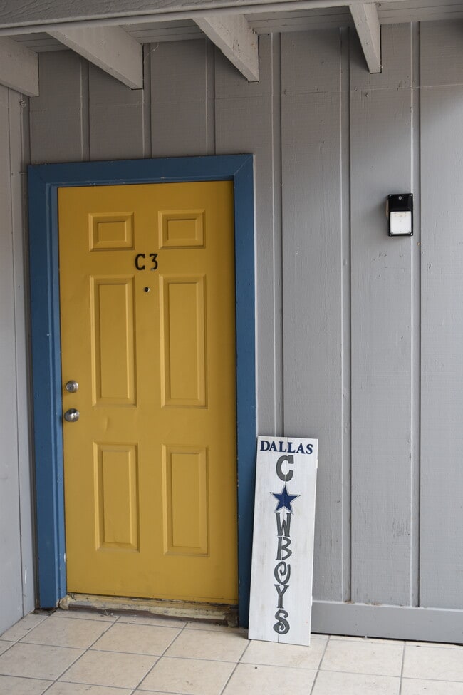 Photo - Bluebonnet Flats