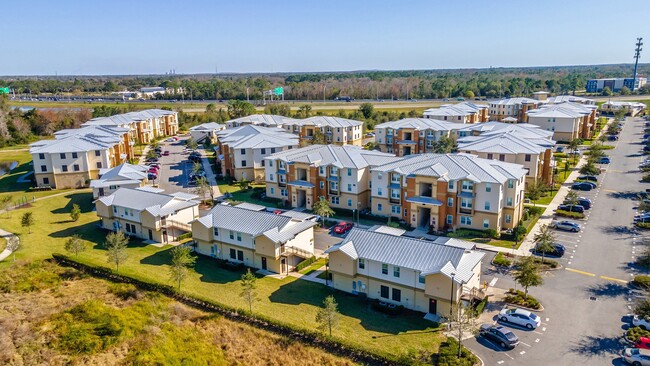 Building Photo - Vista Pines Rental