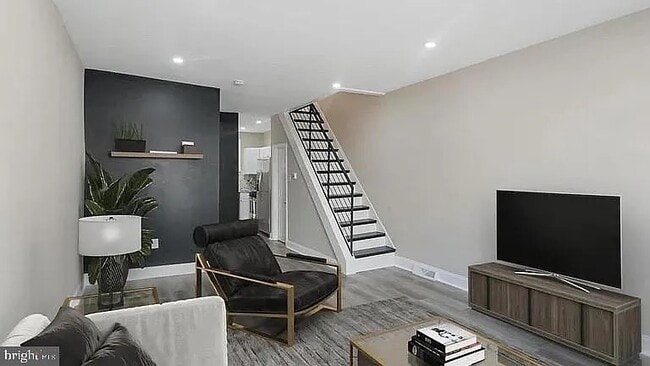 Photo - 2336 Pierce St