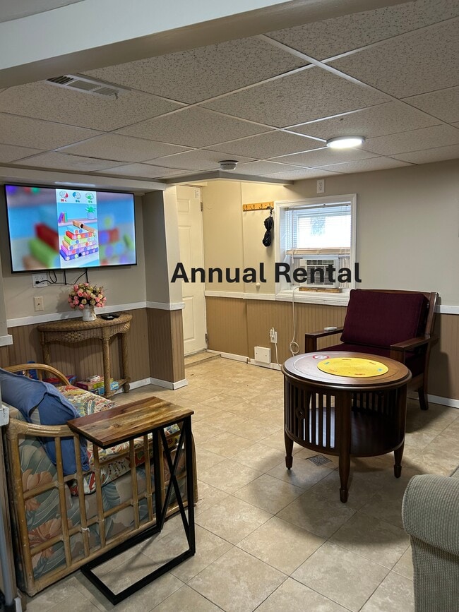 Photo - 32 Blaine Ave