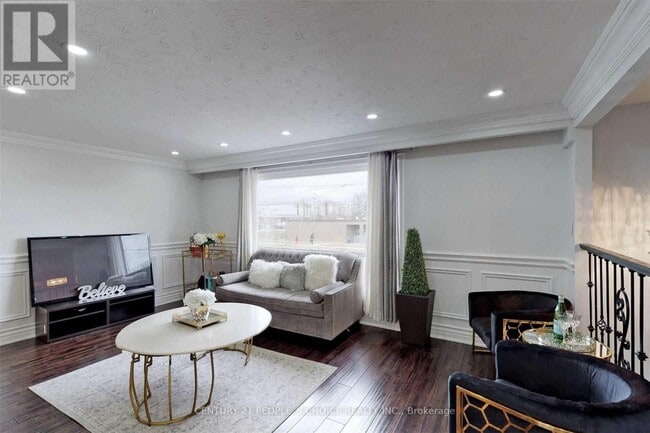 Photo - 107 Spenvalley Dr
