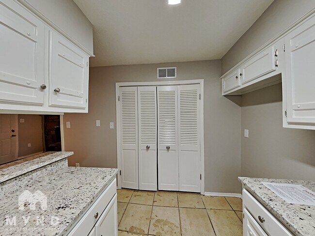 Photo - 4912 Summitridge Dr