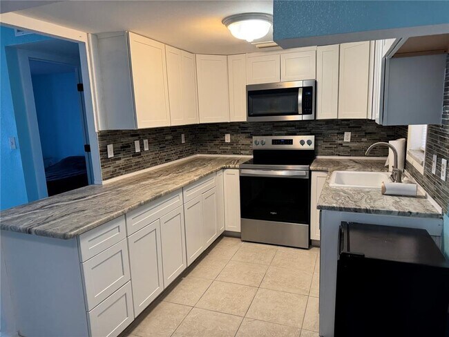 Photo - 4515 Marine Pkwy Unit 102