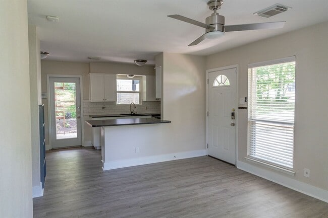 Photo - 1507 Grayford Dr
