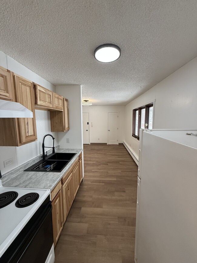 Photo - 401 Slater St Unit 7