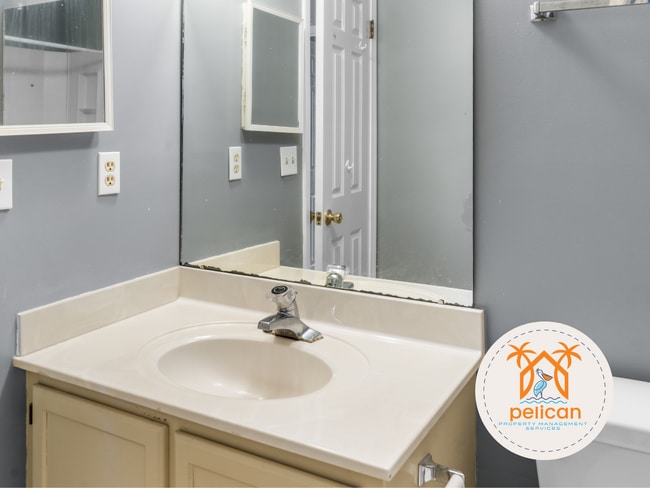 Photo - Bright townhome in the heart of Pensacola Unidad Apt. C