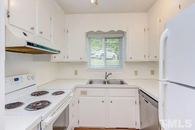Photo - 205 Sunrise Ln