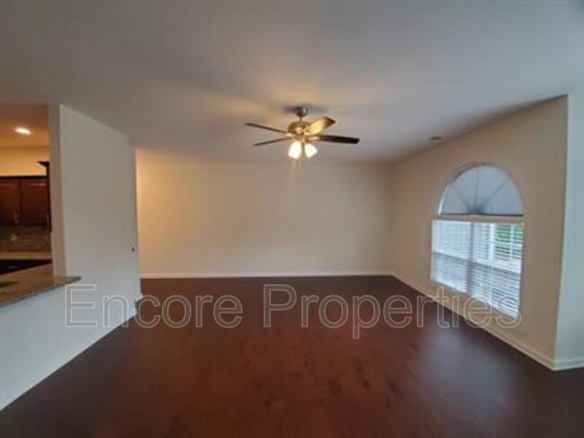 Photo - 2608 Pennoak Ln Unidad E